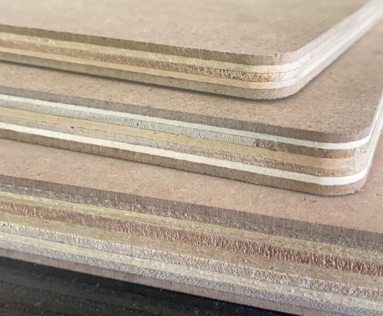 多層實(shí)木板的材料組成、優(yōu)點(diǎn)、缺點(diǎn)